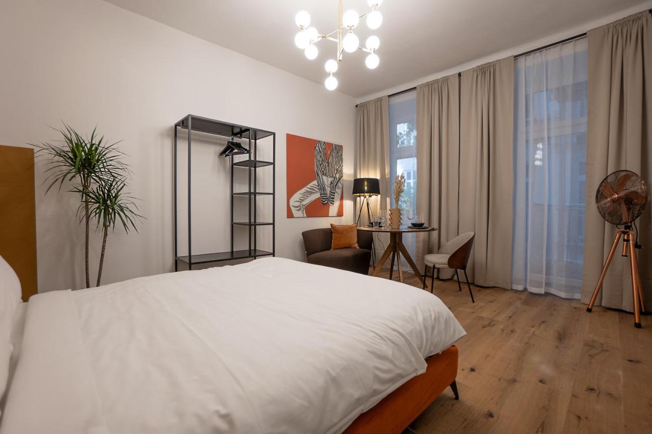 Stylish 1-bedroom With A Terrace Viena