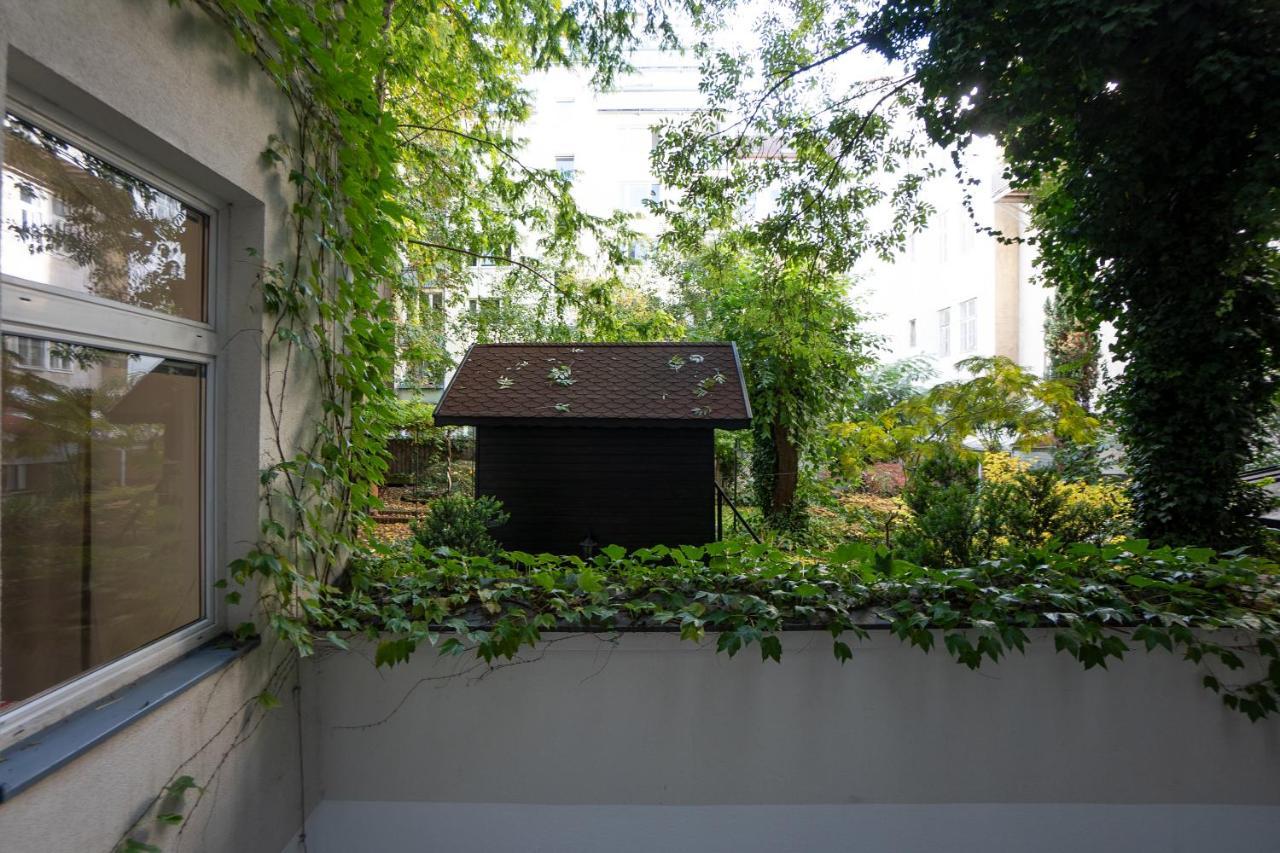 Apartament Stylish 1-bedroom With A Terrace